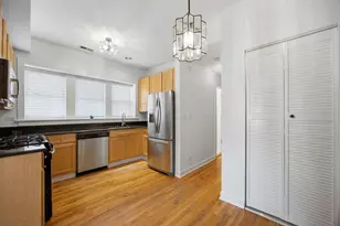 4542 N Albany Ave, Chicago, IL 60625 - Photo 8