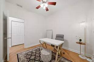 1117 N Wood St, Chicago, IL 60622 - Photo 12