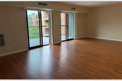 1415 E Central Road #318C, Arlington Heights, IL 60005 - Photo 4