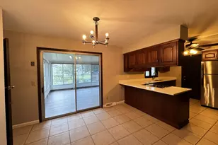 16 Somerset Rd, Montgomery, IL 60538 - Photo 8