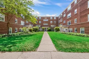 2721 W Berwyn Ave, Chicago, IL 60625 - Photo 1