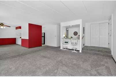 8090 Garfield Avenue #3-2, Burr Ridge, IL 60527 - Photo 6