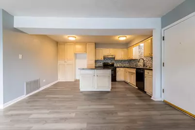 4831 W 109th Street #104, Oak Lawn, IL 60453 - Photo 10