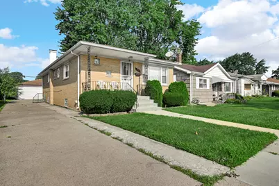 446 Greenbay Avenue, Calumet City, IL 60409 - Photo 1