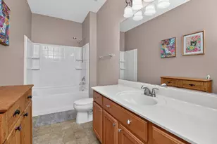 8218 Tremont Ln, Joliet, IL 60431 - Photo 16