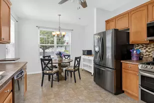 8218 Tremont Ln, Joliet, IL 60431 - Photo 6