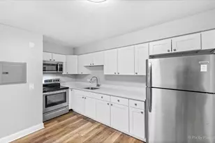 1110 N Wheeling Rd, Mount Prospect, IL 60056 - Photo 2
