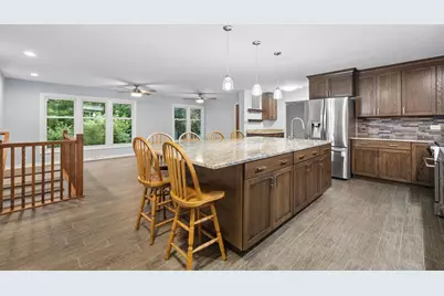 702 N Pinecrest Road, Bolingbrook, IL 60440 - Photo 8