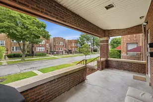 8041 S Laflin St, Chicago, IL 60620 - Photo 4