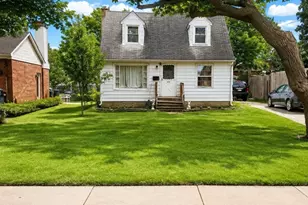 1636 Webster Ln, Des Plaines, IL 60018 - Photo 1