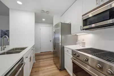 400 N Clinton Street #601, Chicago, IL 60654 - Photo 10