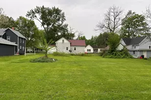 309 E Walnut St, Piper City, IL 60959 - Photo 4