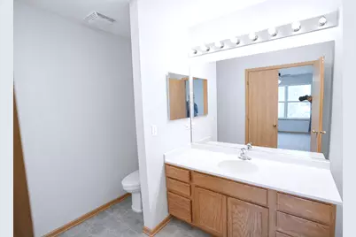 2384 Lundquist Drive, Aurora, IL 60503 - Photo 14