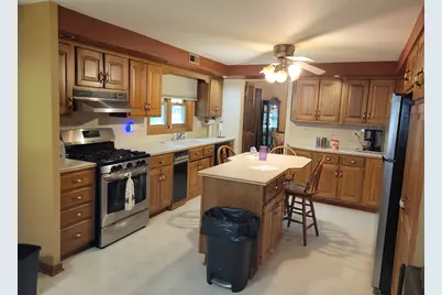 425 S Arlington Heights Road, Elk Grove Village, IL 60007 - Photo 16