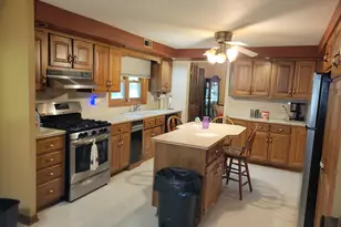 425 S Arlington Heights Rd, Elk Grove Village, IL 60007 - Photo 16