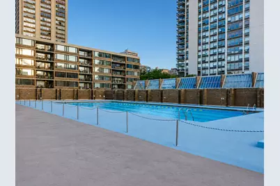 1360 N Sandburg Terrace #2912, Chicago, IL 60610 - Photo 14