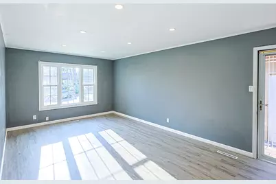 716 Navajo Drive, Carpentersville, IL 60110 - Photo 10