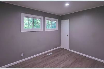 716 Navajo Drive, Carpentersville, IL 60110 - Photo 12