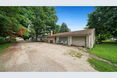 225 E 4th Street, Byron, IL 61010 - Photo 36