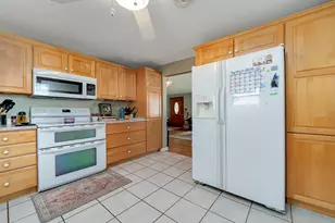 225 E 4th St, Byron, IL 61010 - Photo 6