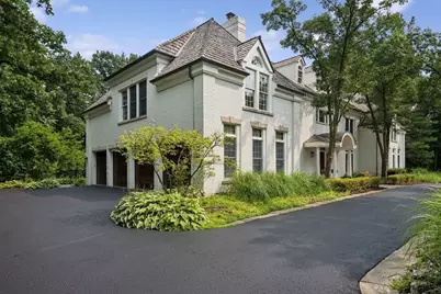 1671 Alexis Court, Lake Forest, IL 60045 - Photo 2