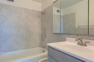 3600 N Lake Shore Dr, Chicago, IL 60613 - Photo 20