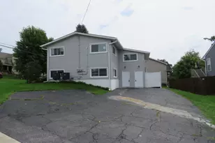 551 N Washington Ave, Batavia, IL 60510 - Photo 4