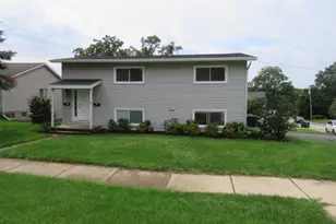 551 N Washington Ave, Batavia, IL 60510 - Photo 2