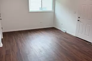 551 N Washington Ave, Batavia, IL 60510 - Photo 6