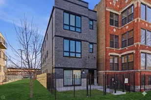 4841 S Prairie Ave, Chicago, IL 60615 - Photo 2