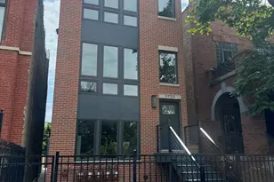 3723 S Lake Park Ave, Chicago, IL 60653 - Photo 1
