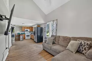 1149 S Spencer St, Aurora, IL 60505 - Photo 4