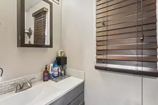 1213 Johnson Dr, Naperville, IL 60540 - Photo 16