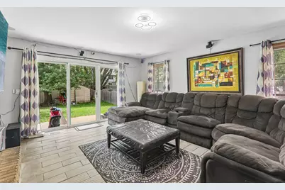 1213 Johnson Drive, Naperville, IL 60540 - Photo 6