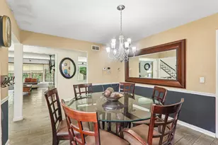1213 Johnson Dr, Naperville, IL 60540 - Photo 8