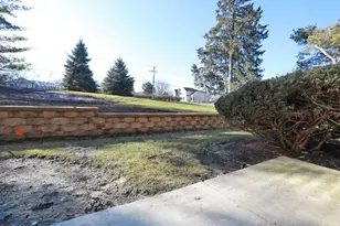675 Greenfield Ct, Bartlett, IL 60103 - Photo 20
