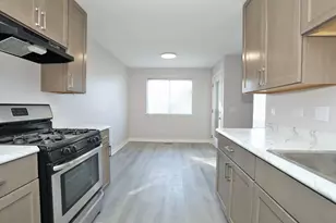 675 Greenfield Ct, Bartlett, IL 60103 - Photo 6