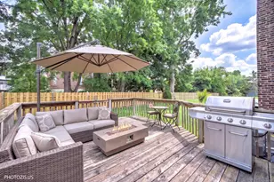 411 Hickory Dr, Wheeling, IL 60090 - Photo 32