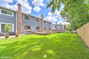 411 Hickory Dr, Wheeling, IL 60090 - Photo 34
