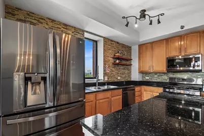 3232 N Halsted Street #D712, Chicago, IL 60657 - Photo 8