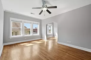 4856 W Warner Ave, Chicago, IL 60641 - Photo 4