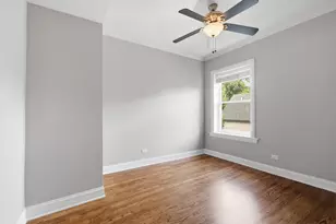 4856 W Warner Ave, Chicago, IL 60641 - Photo 14