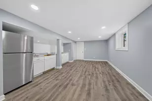 8152 Knox Ave, Skokie, IL 60076 - Photo 22