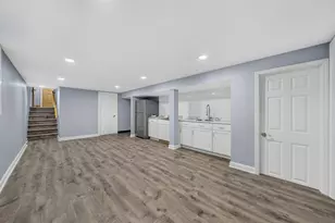 8152 Knox Ave, Skokie, IL 60076 - Photo 26