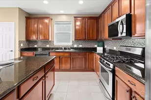 3051 Bridgeham St, Elgin, IL 60124 - Photo 12