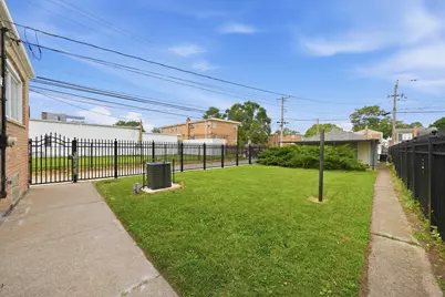 8642 S Indiana Avenue, Chicago, IL 60619 - Photo 38