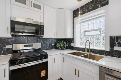 8642 S Indiana Avenue, Chicago, IL 60619 - Photo 12