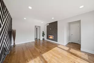 8642 S Indiana Ave, Chicago, IL 60619 - Photo 4