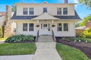 118 S Gladstone Ave, Aurora, IL 60506 - Photo 1