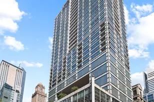 8 E Randolph St, Chicago, IL 60601 - Photo 1